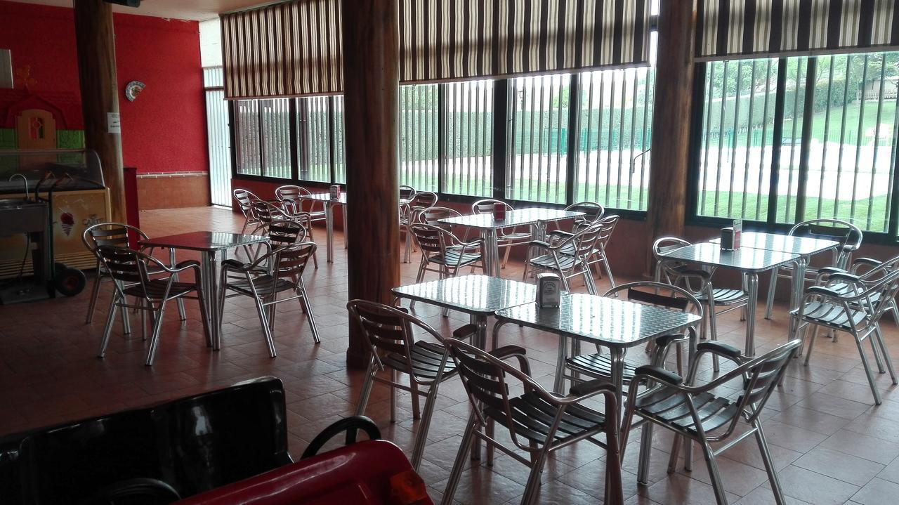 Hostal La Aldaba Montearagon Exterior foto